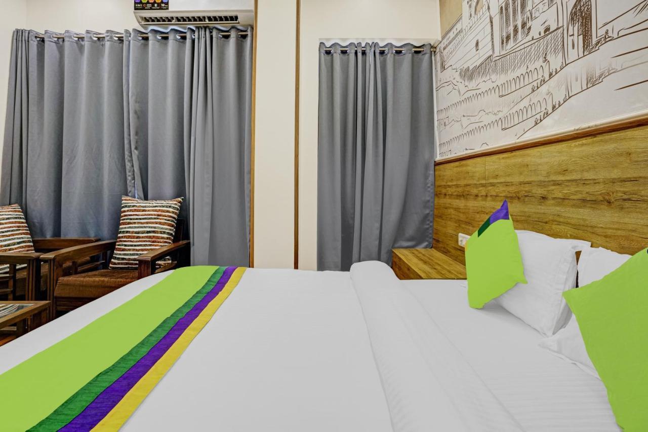 Hotel Treebo Trend Freedom Star, Vile Parle Bombaj Exteriér fotografie