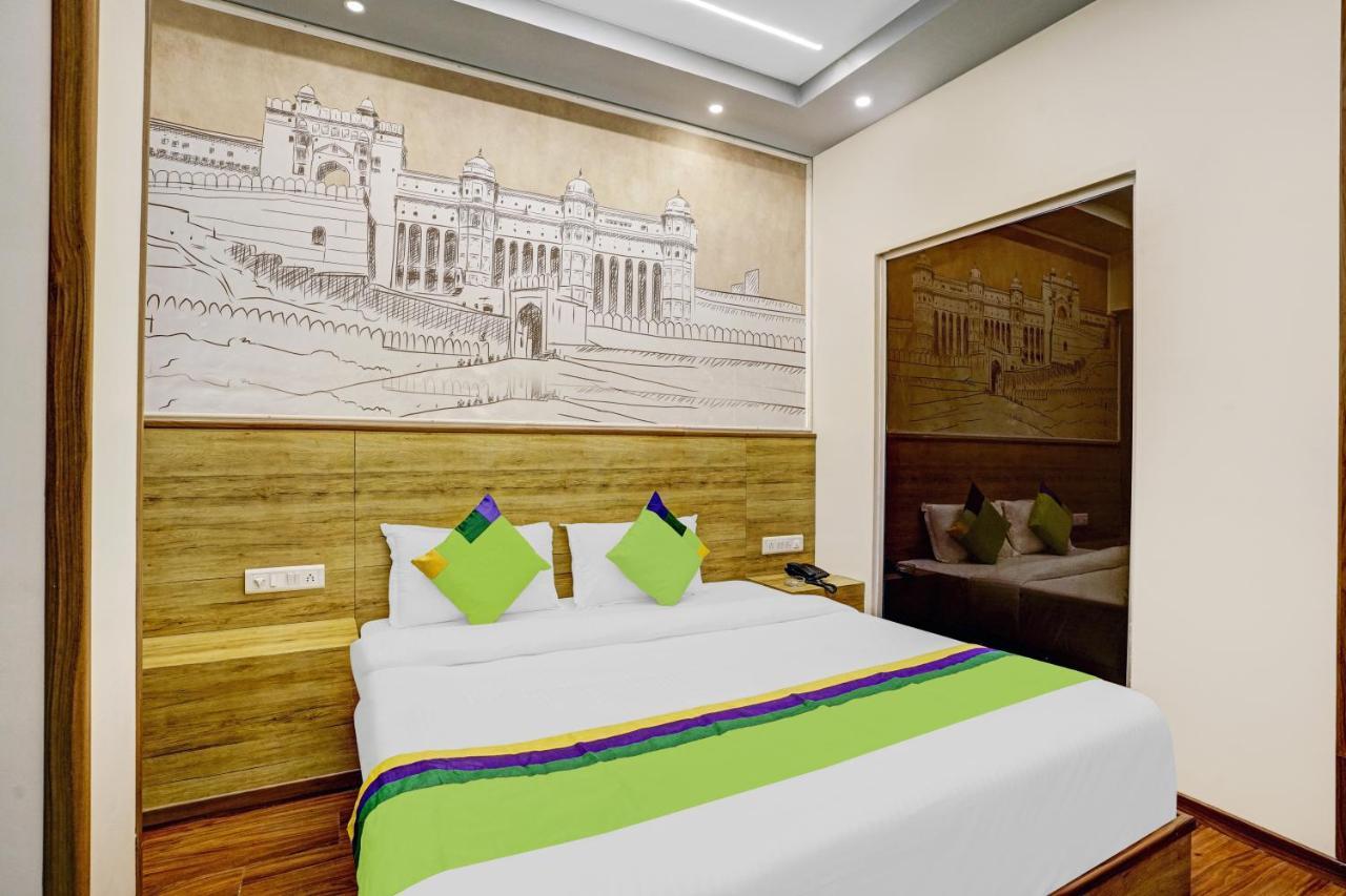 Hotel Treebo Trend Freedom Star, Vile Parle Bombaj Exteriér fotografie